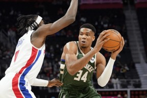 Ming遭遇十五连败，雄鹿教练面临压力！的简单介绍