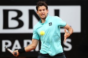 包含蒂姆连续十五场比赛得分超过比分优势明显，巴塞罗那挑战极限！的词条